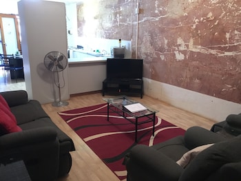 Desert View Apartments Deals Reviews Coober Pedy Aus Wotif