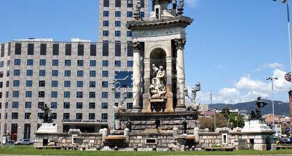 Catalonia Barcelona Plaza