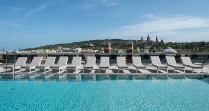Catalonia Barcelona Plaza