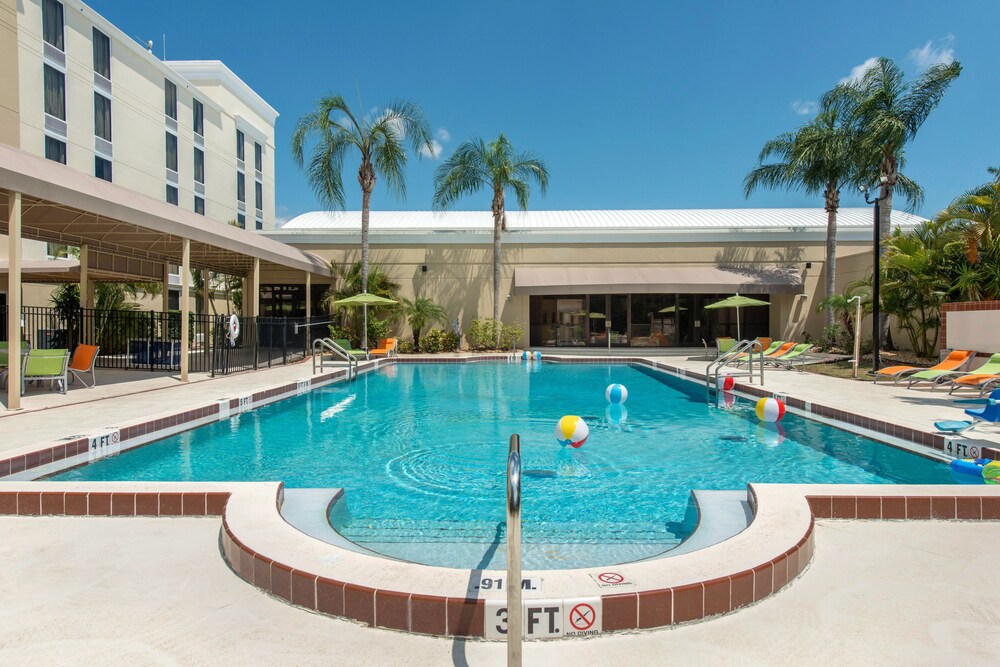 Terrace/patio, Holiday Inn Melbourne - Viera Conference Center, an IHG Hotel