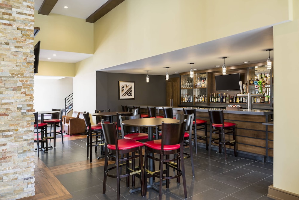 Restaurant, Four Points by Sheraton Buffalo Grove