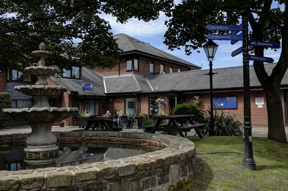 Best Western Manchester Oldham Smokies Park Hotel