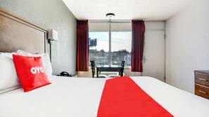In-room safe, desk, iron/ironing board, free WiFi