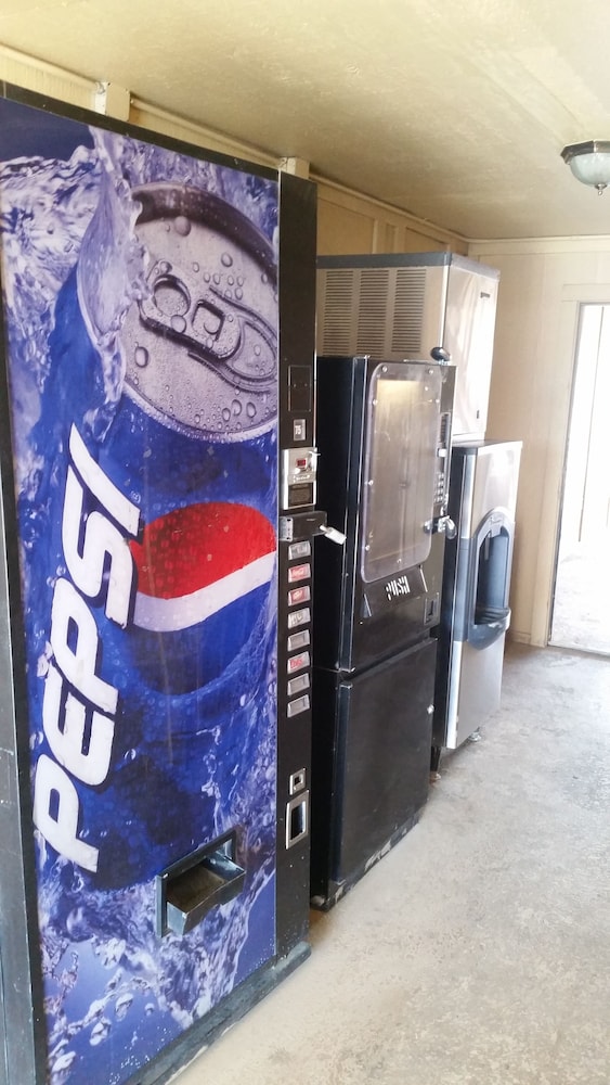 Vending machine, Super 8 by Wyndham Waco/Mall area TX