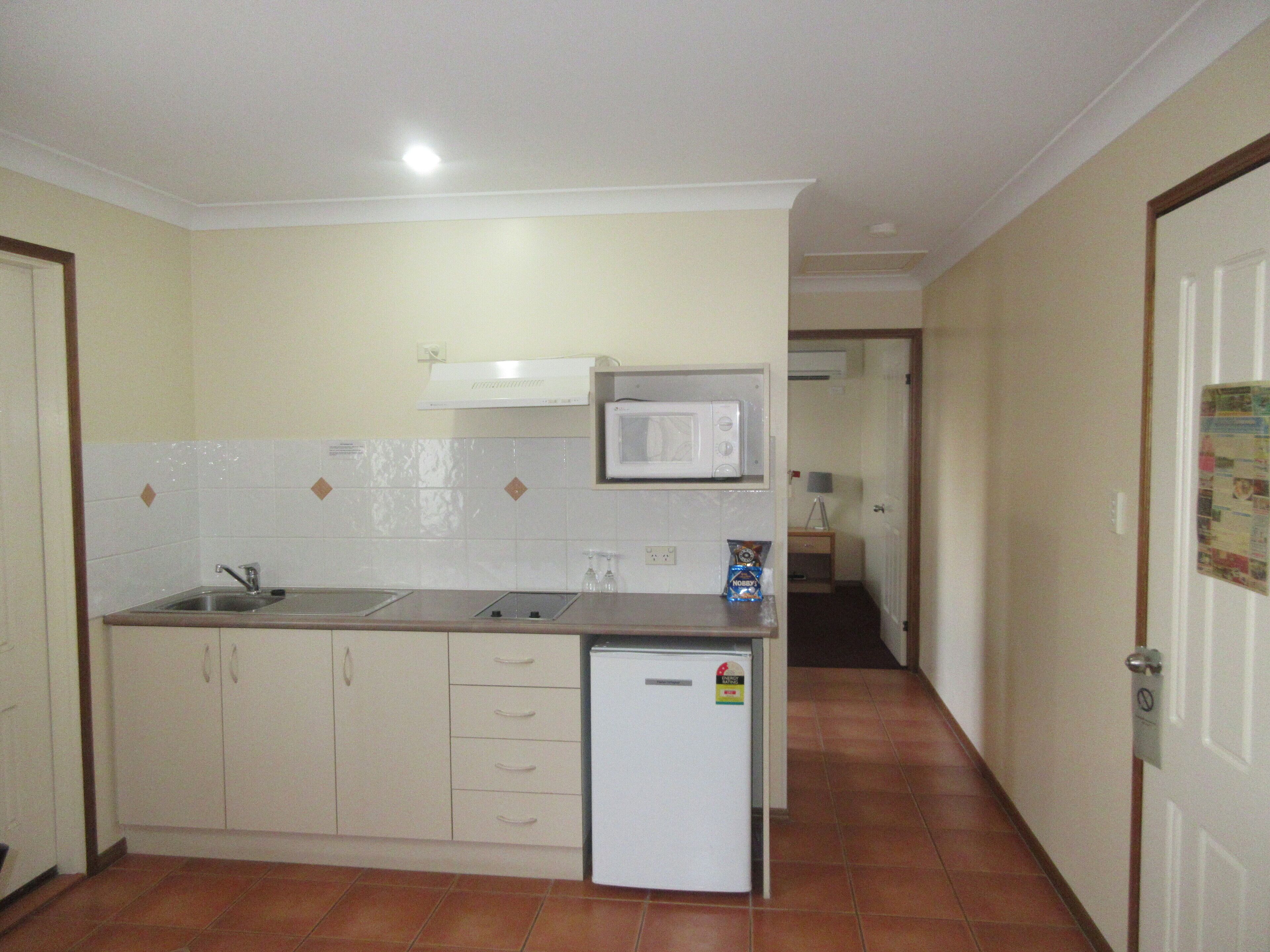 Riviera on Ruthven Motel