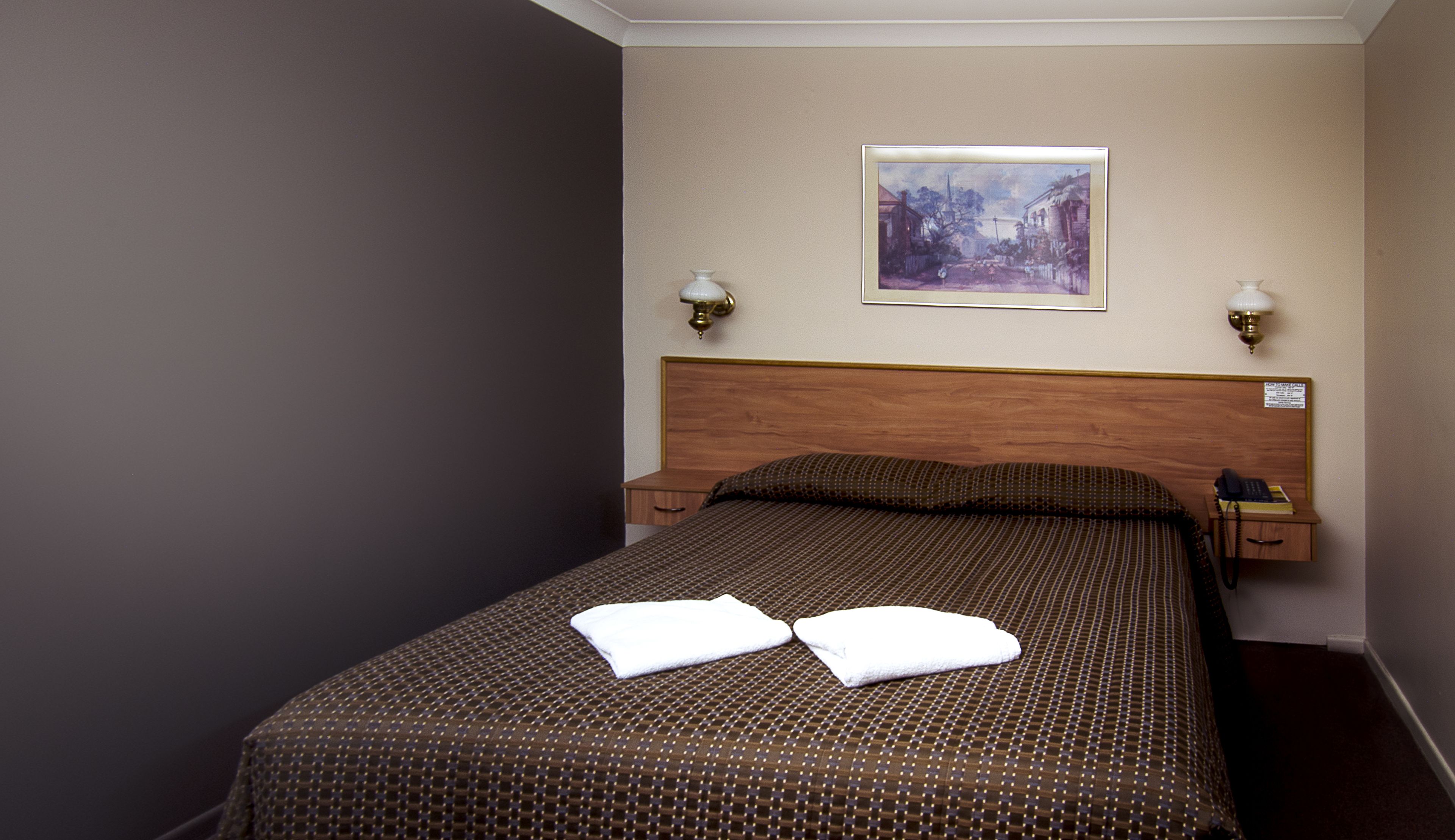 Riviera on Ruthven Motel