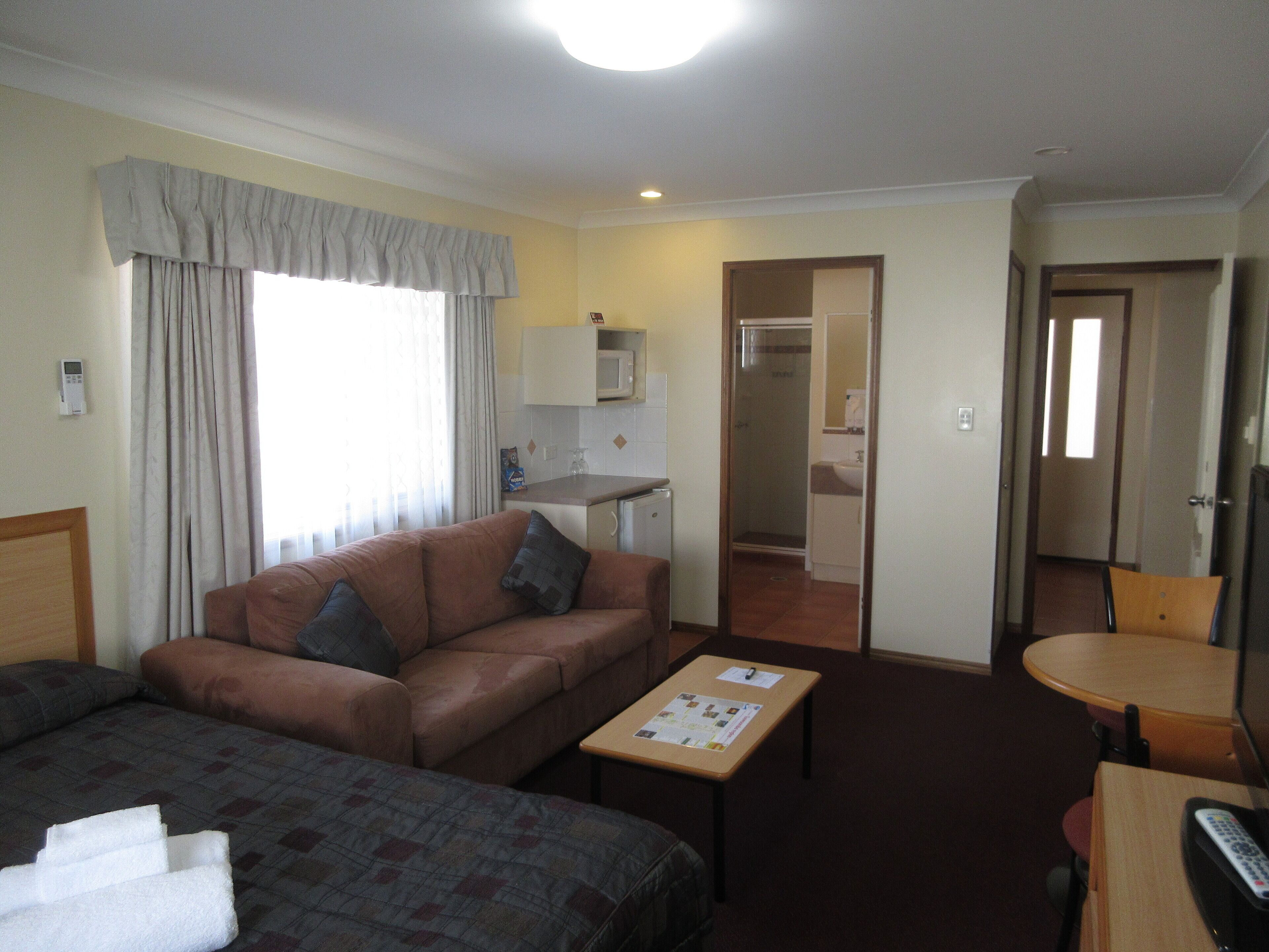 Riviera on Ruthven Motel