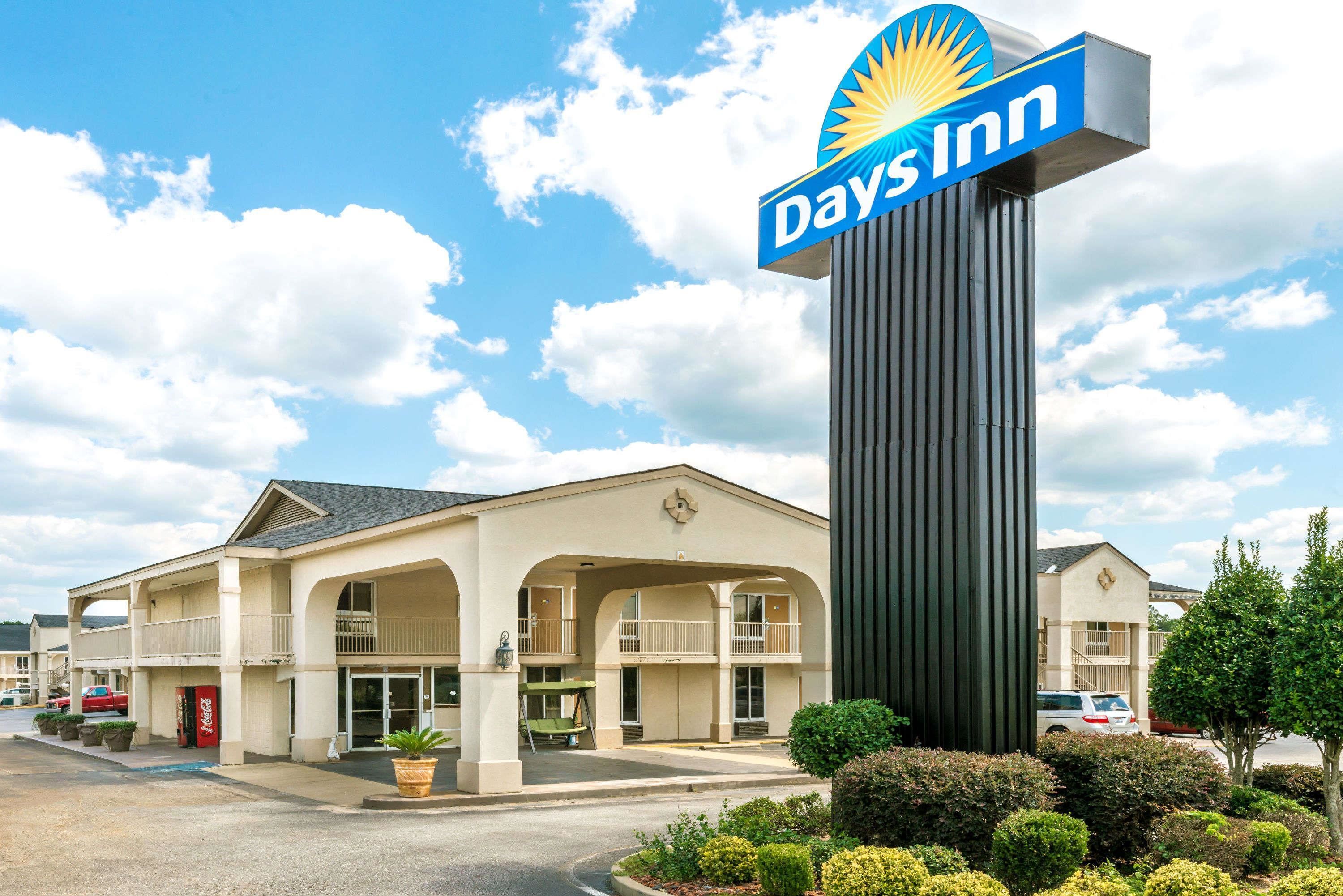 Days Inn Shorter in Shorter, United States