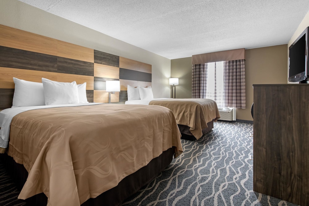 Room, Quality Inn & Suites Lafayette I-65