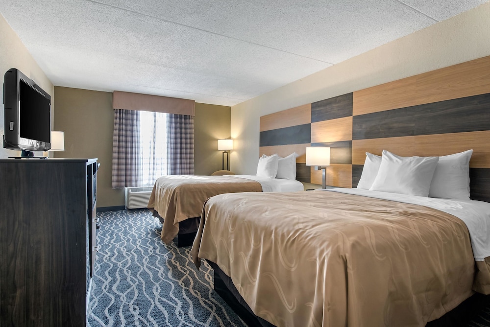 Quality Inn & Suites Lafayette I-65