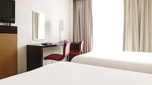 Minibar, in-room safe, desk, laptop workspace