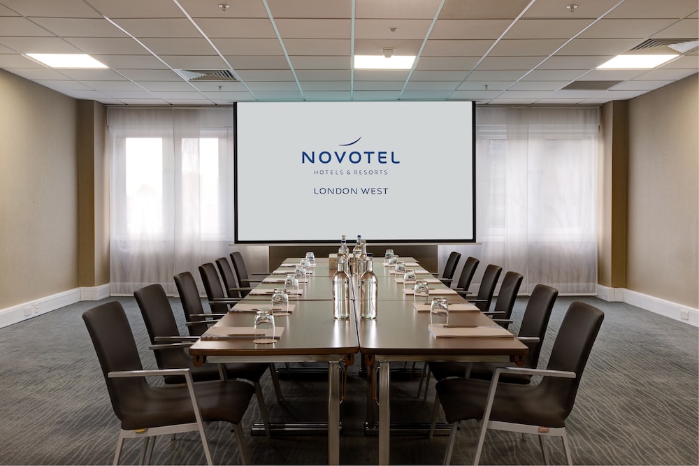 Meeting facility, Novotel London West