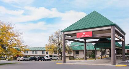 Ramada Hotel & Conference Center by Wyndham Plymouth