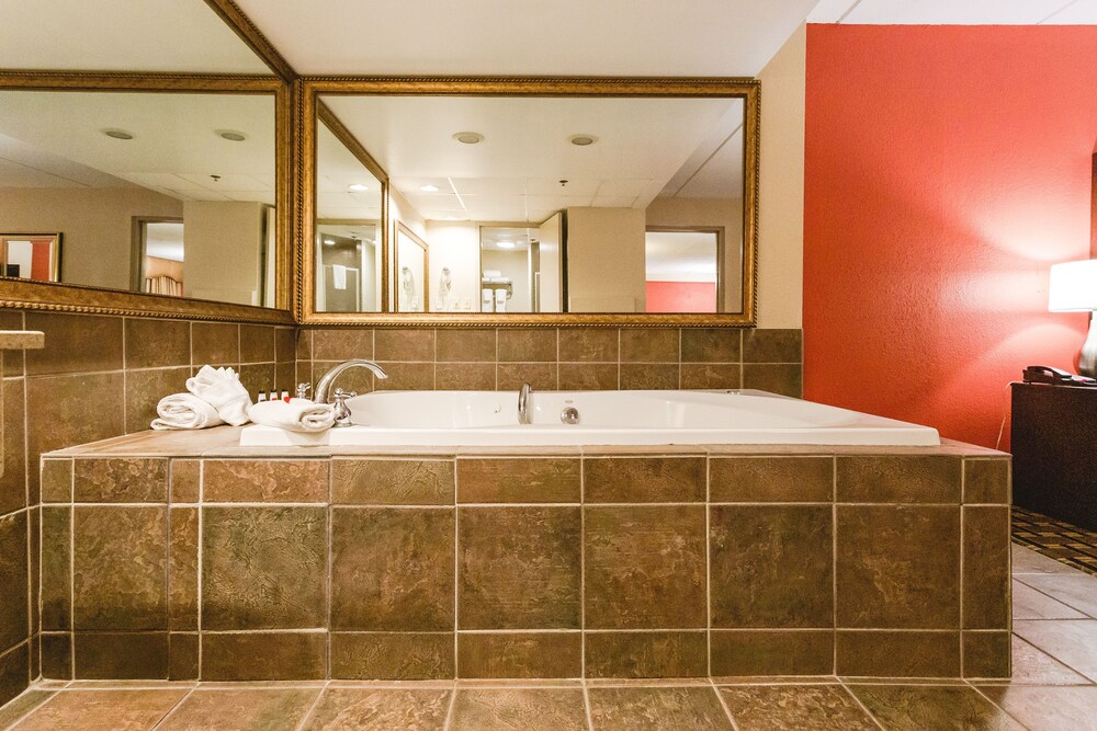 Private spa tub, Ramada Hotel & Conference Center by Wyndham Plymouth