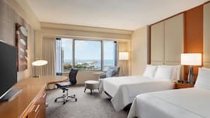 Premium bedding, in-room safe, desk, laptop workspace