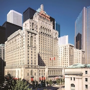 Hotels Near Cn Tower In Toronto From 69 Ebookers Com