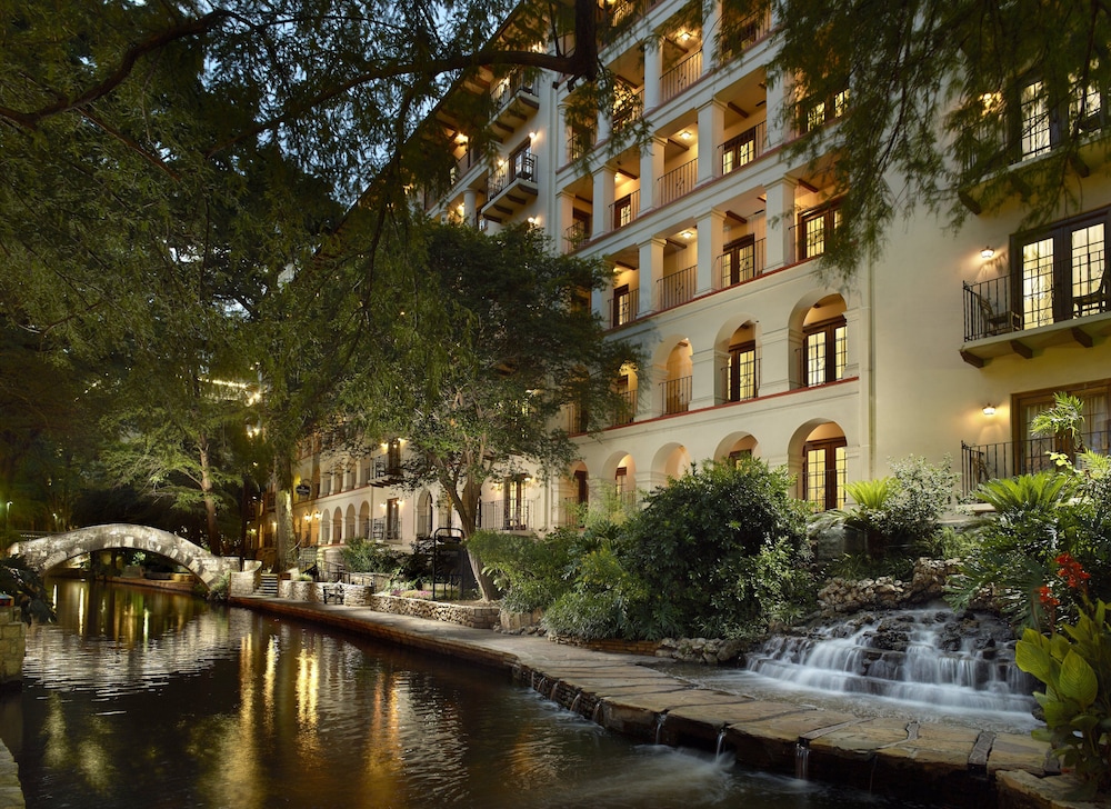 4 Star Hotels