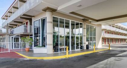 Rodeway Inn Clearwater - Largo