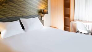 Fer et planche à repasser sur demande, Wi-Fi gratuit, draps fournis