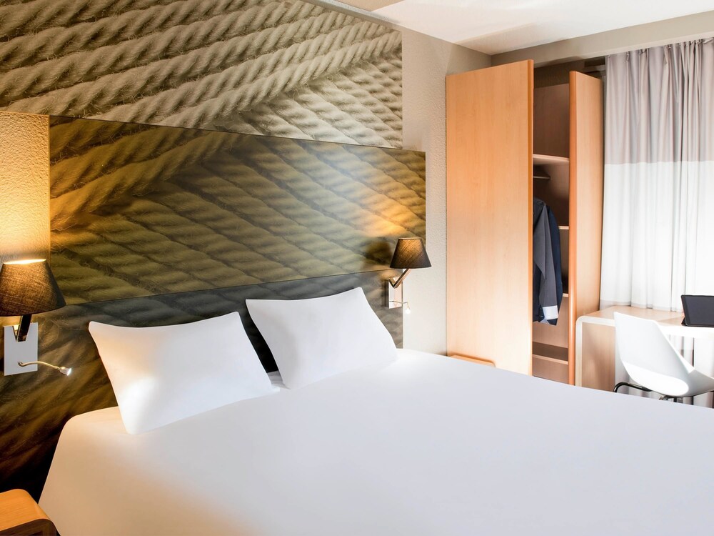 Hotel Ibis Sallanches Porte Du Mont Blanc Hotel Ibis Sallanches Porte Du Mont Blanc