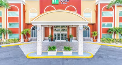 Holiday Inn Express & Suites Bradenton West, an IHG Hotel