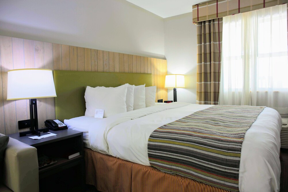 Room, Country Inn & Suites by Radisson, Sparta, WI