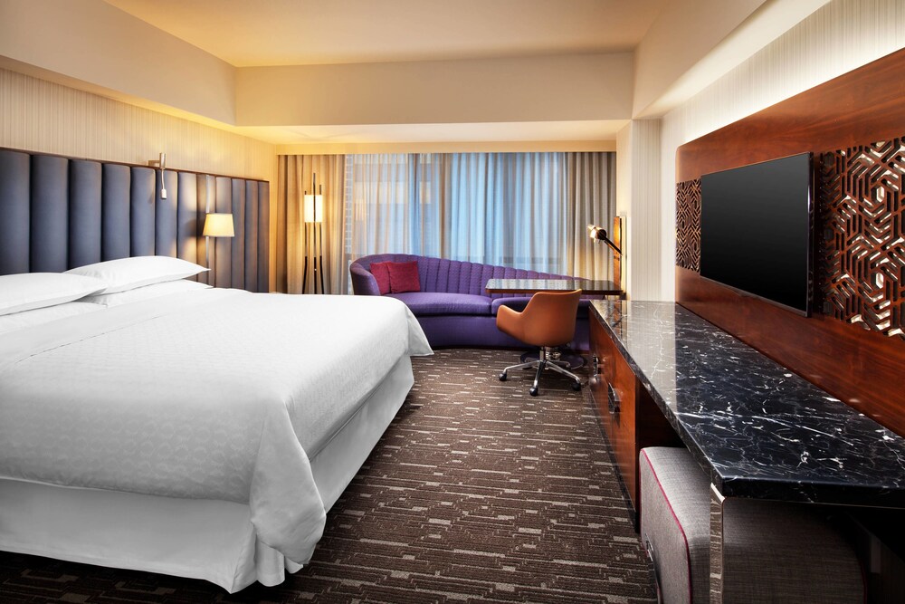 Sheraton Grand Los Angeles