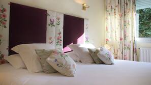 Premium bedding, desk, blackout curtains, soundproofing