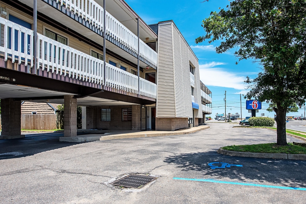 Motel 6 Norfolk, VA - Oceanview, Norfolk: $63 Room Prices & Reviews