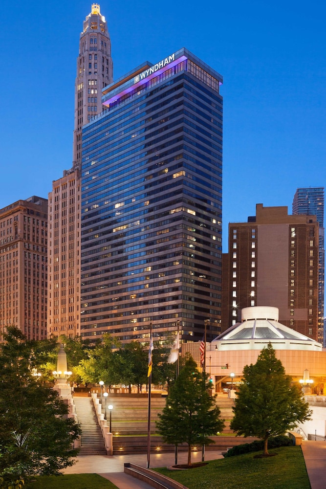 Front of property - evening/night, The Royal Sonesta Chicago Downtown