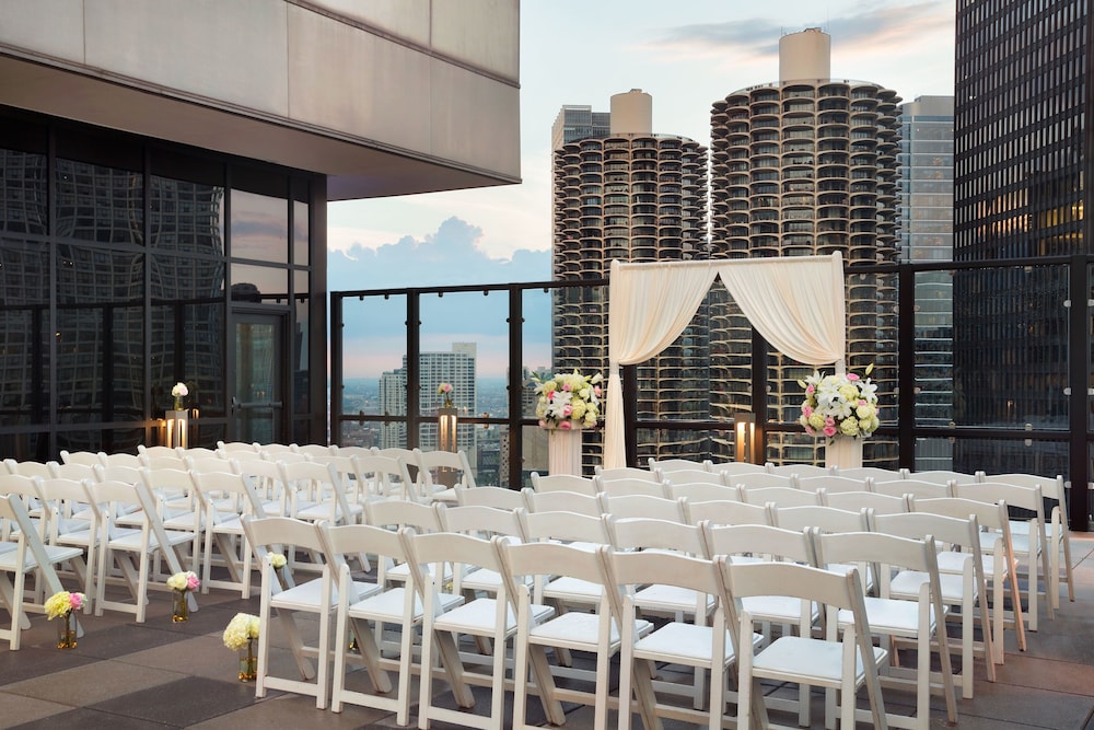 Outdoor wedding area, The Royal Sonesta Chicago Downtown