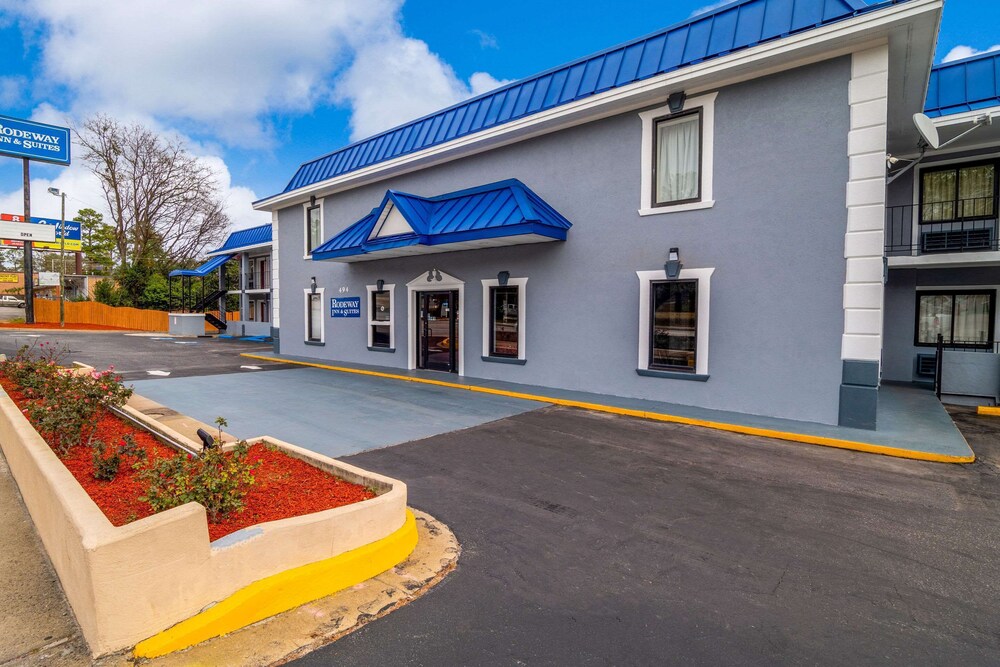 Rodeway Inn & Suites Fort Jackson