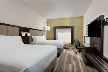 Holiday Inn Express & Suites Lakeland South