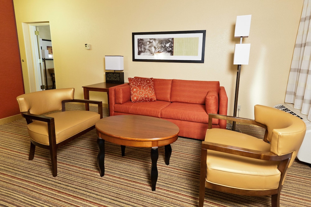 Courtyard by Marriott Chicago O'Hare