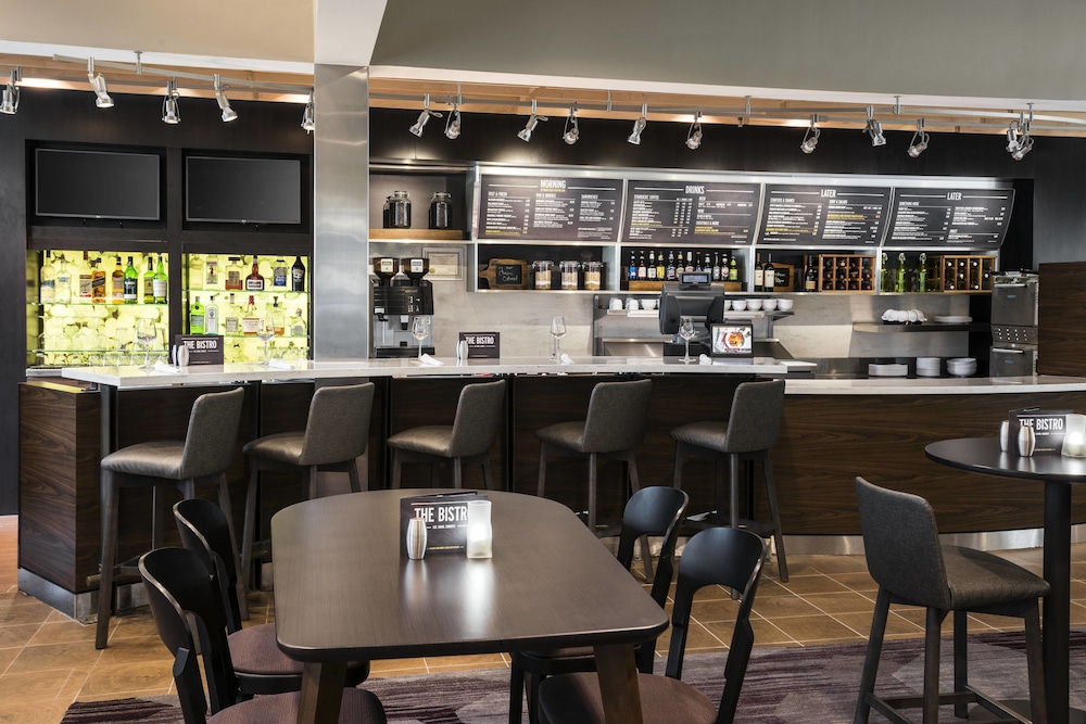 Courtyard by Marriott Chicago O'Hare