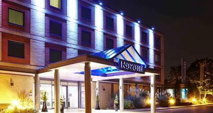 Novotel London Heathrow Airport - M4 Jct 4