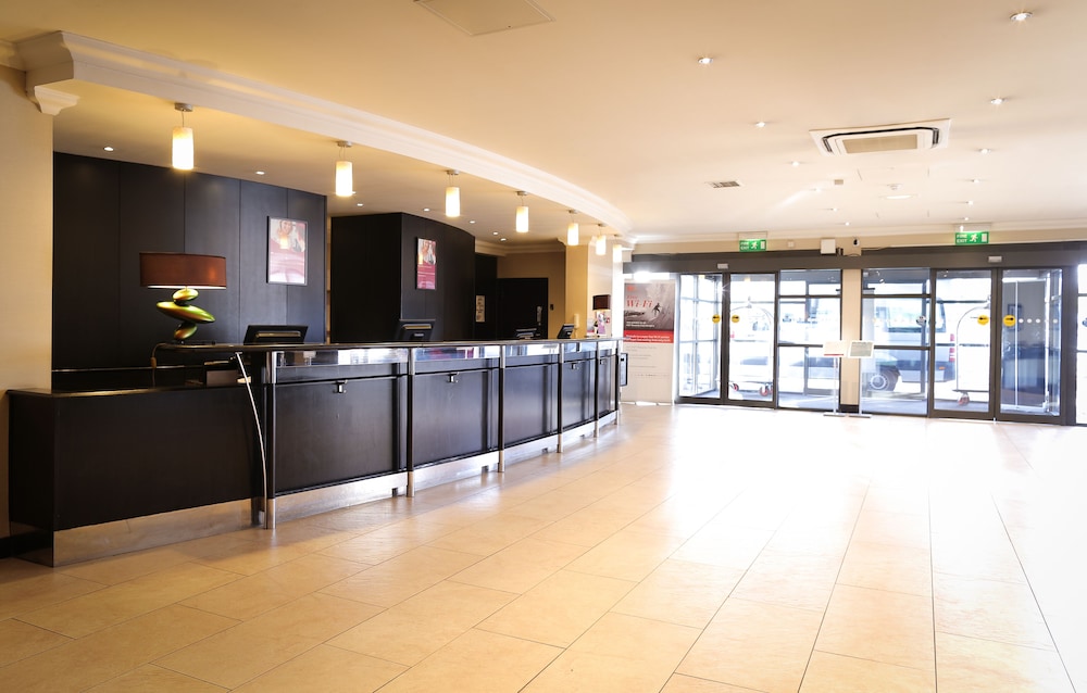 Lobby, Crowne Plaza Manchester Airport, an IHG Hotel