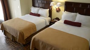 Hypo-allergenic bedding, in-room safe, desk, blackout curtains