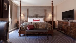 Egyptian cotton sheets, premium bedding, minibar, in-room safe