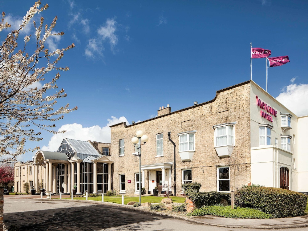 Mercure York Fairfield Manor Hotel