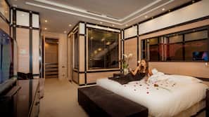 Egyptian cotton sheets, premium bedding, down duvet, Select Comfort beds