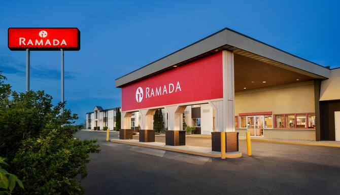 Ramada By Wyndham Bismarck In Bismarck Nd Expedia