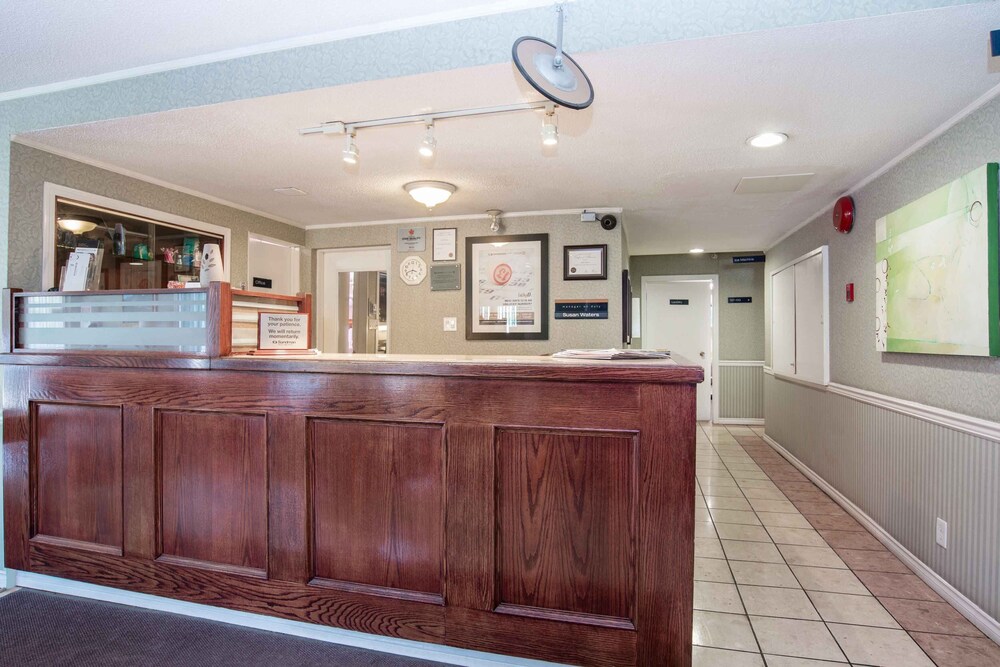 Sandman Inn Cache Creek AU129 Deals & Reviews (Cache Creek, CAN) Wotif