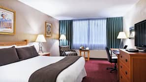 Premium bedding, in-room safe, desk, laptop workspace