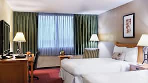 Premium bedding, in-room safe, desk, laptop workspace