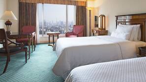 Premium bedding, minibar, in-room safe, desk