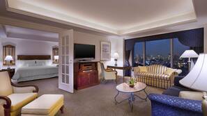 Premium bedding, minibar, in-room safe, desk