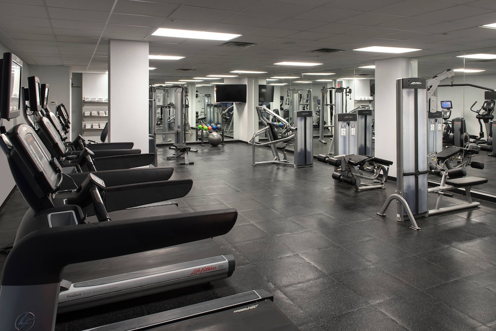 Gym, Delta Hotels by Marriott Utica