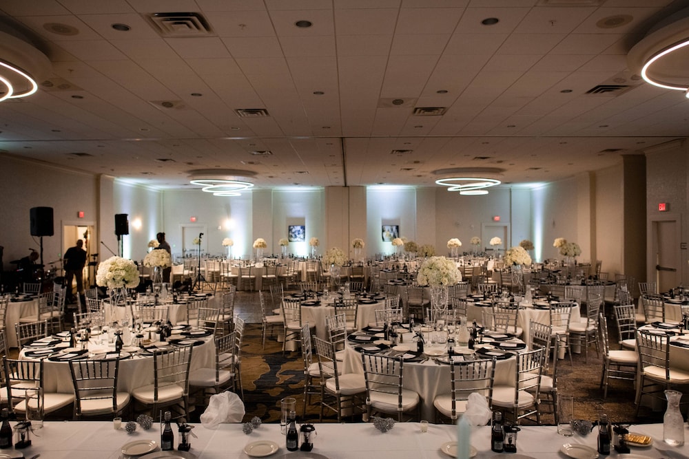 Ballroom, Delta Hotels by Marriott Utica