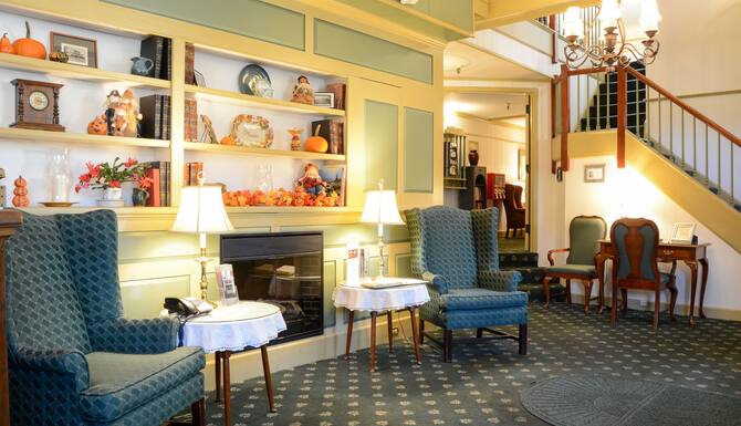 Lamie S Inn And The Old Salt Restaurant In Portsmouth Nh Expedia